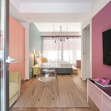 Amazing Apartment In Duomo Milano Esterno foto