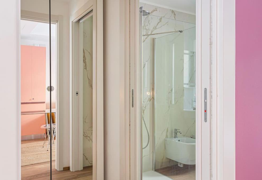 Amazing Apartment In Duomo Milano Esterno foto